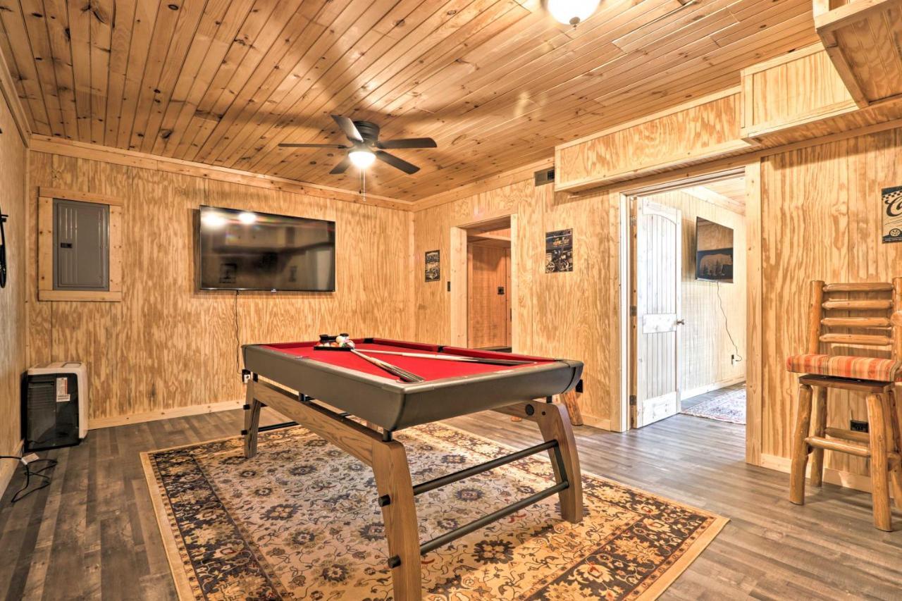Gatlinburg Cabin With Loft And Game Room 1 Mi To Town Exteriör bild