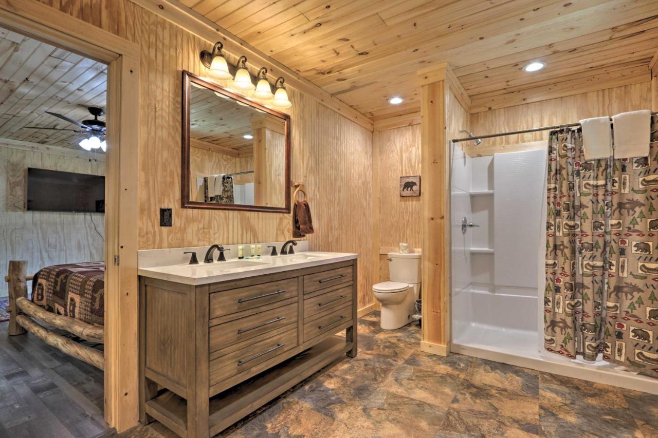 Gatlinburg Cabin With Loft And Game Room 1 Mi To Town Exteriör bild