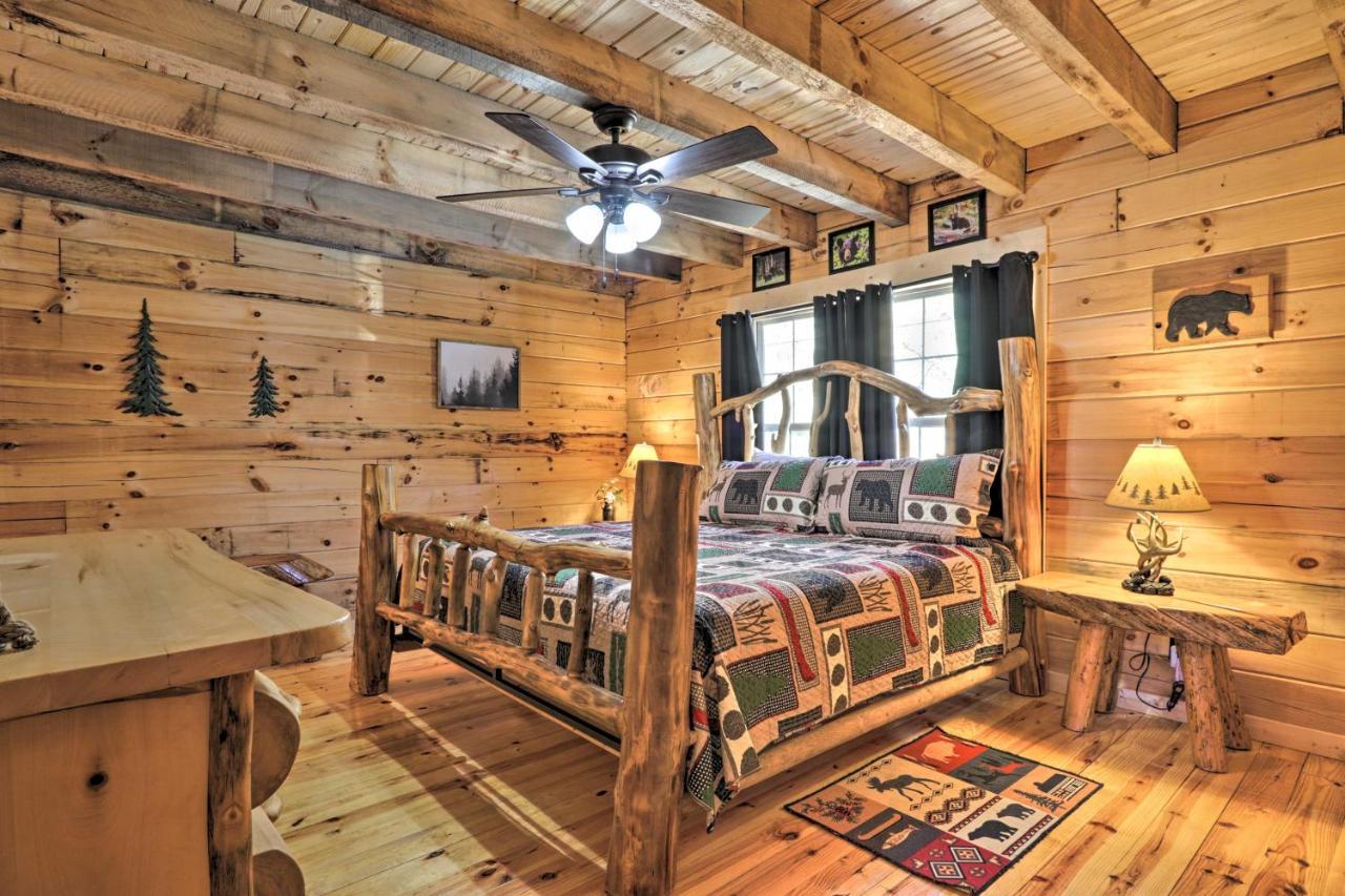 Gatlinburg Cabin With Loft And Game Room 1 Mi To Town Exteriör bild